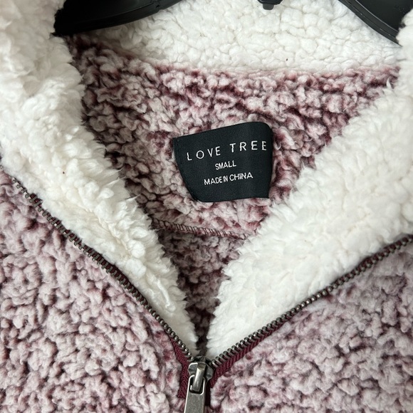 Never been worn Sherpa pull over - Picture 2 of 5